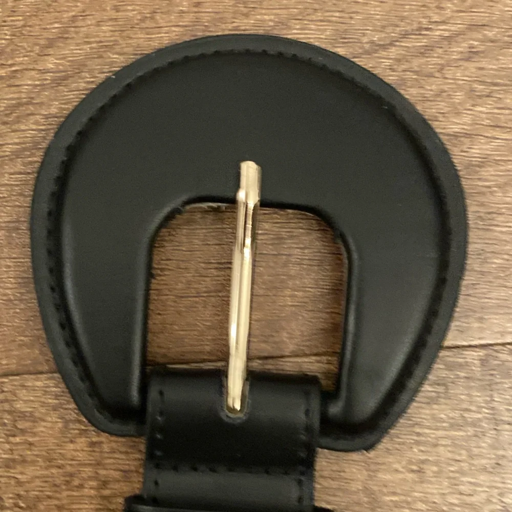 TORRID Faux Leather Stretch Buckle Belt Black Gold Accent Plus 3X Torrid Size 3